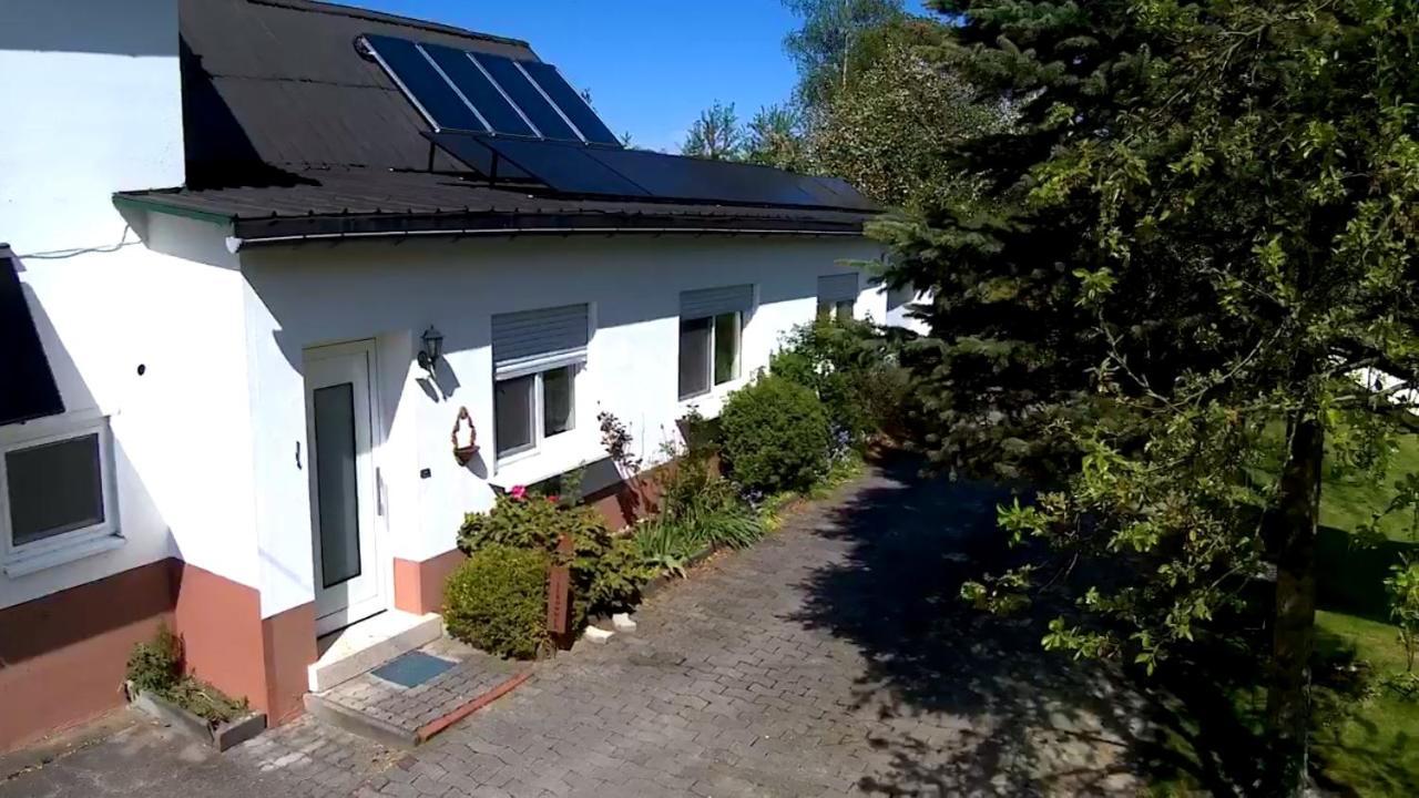 Ochmanns Ferienwohnung Meschede Esterno foto