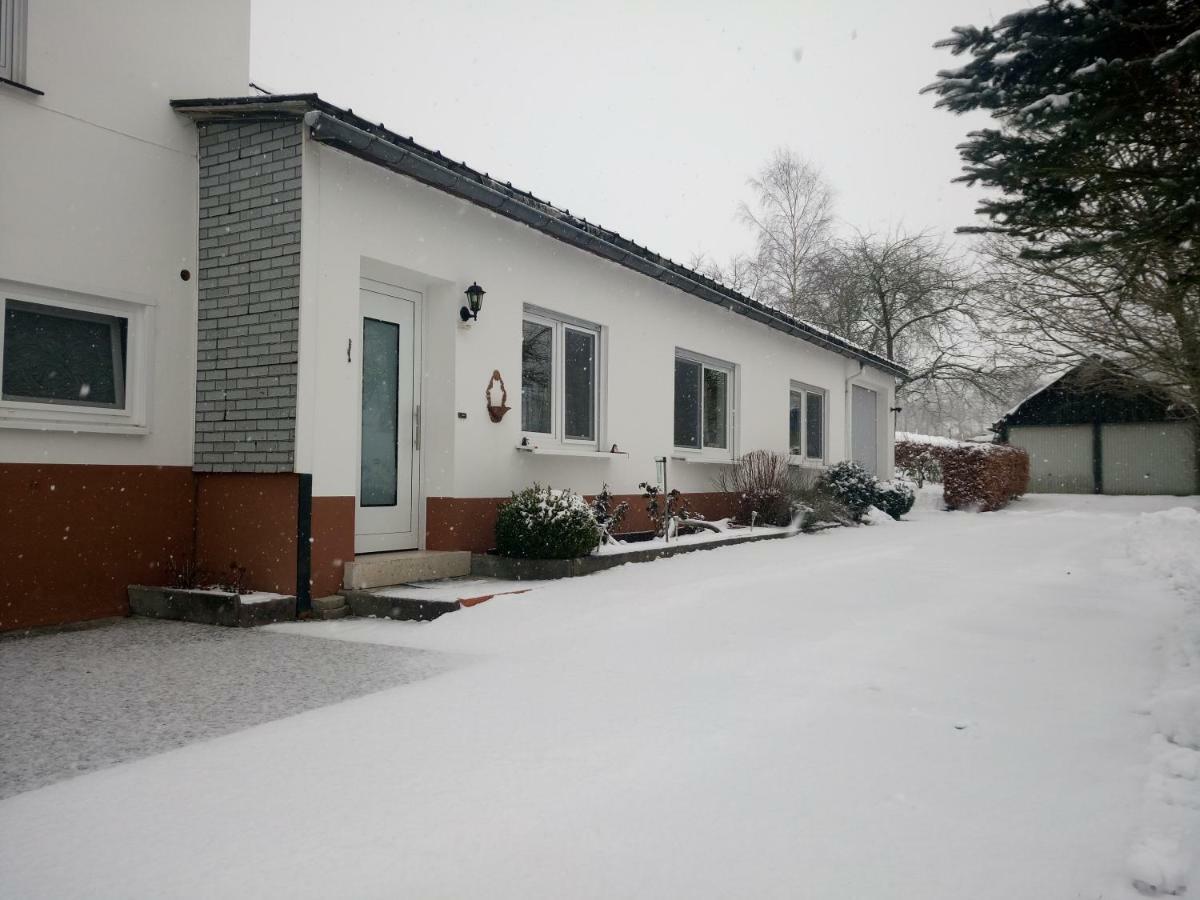 Ochmanns Ferienwohnung Meschede Esterno foto